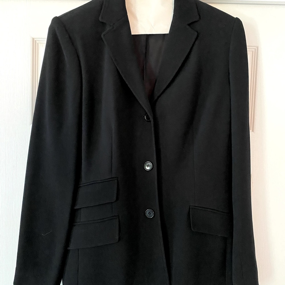 Ann Taylor black blazer